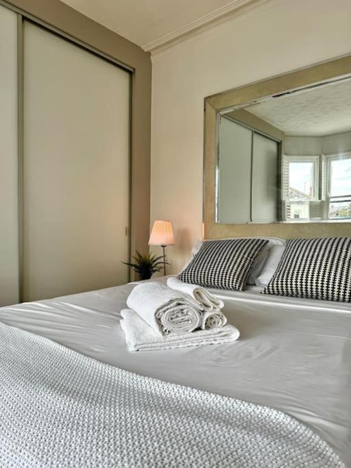 Lovely Fulham 2 Bed Apartament Londra